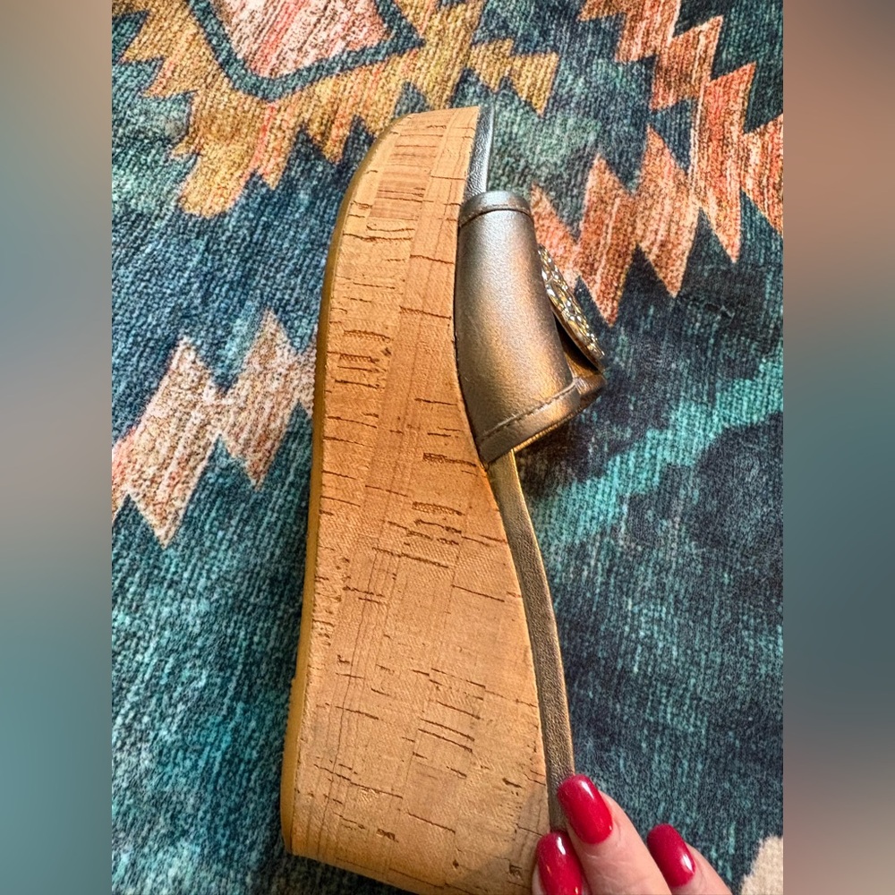 Coach Judith wedge sandals, metallic, cork heel; large signature pendant. - Picture 14 of 15